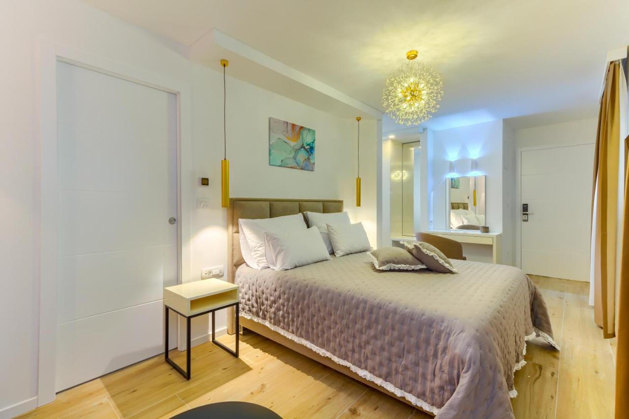 Irini Luxury Rooms Split Exteriör bild