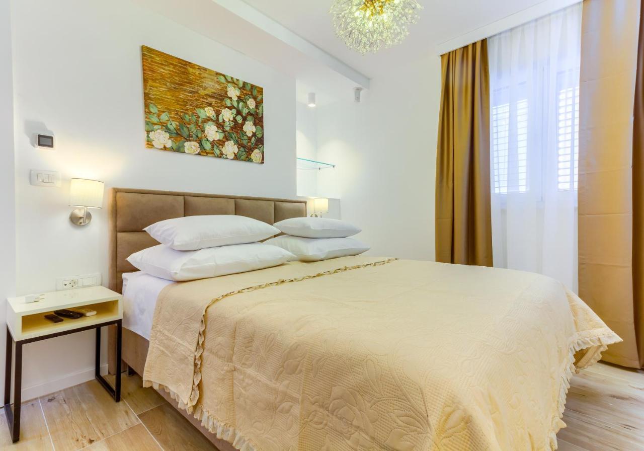 Irini Luxury Rooms Split Exteriör bild
