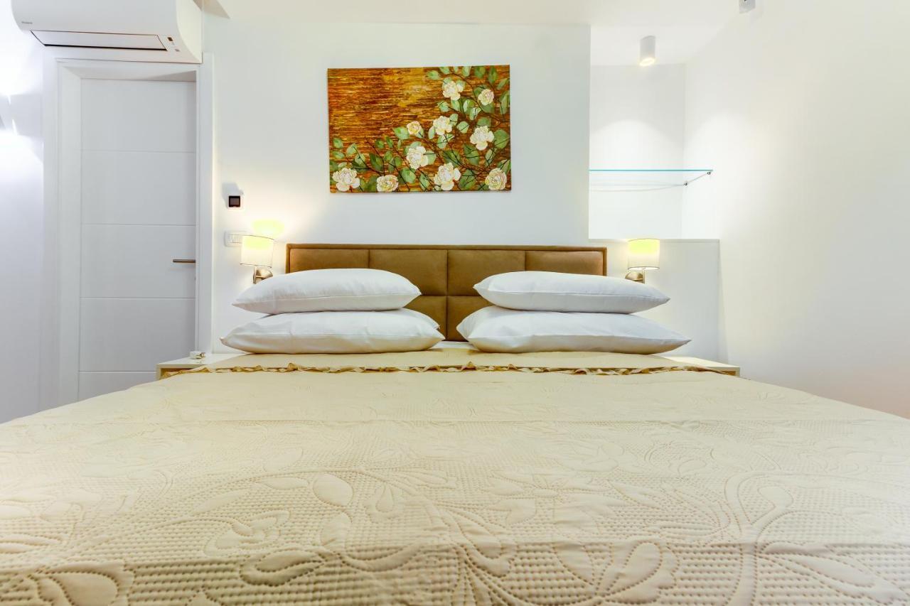 Irini Luxury Rooms Split Exteriör bild