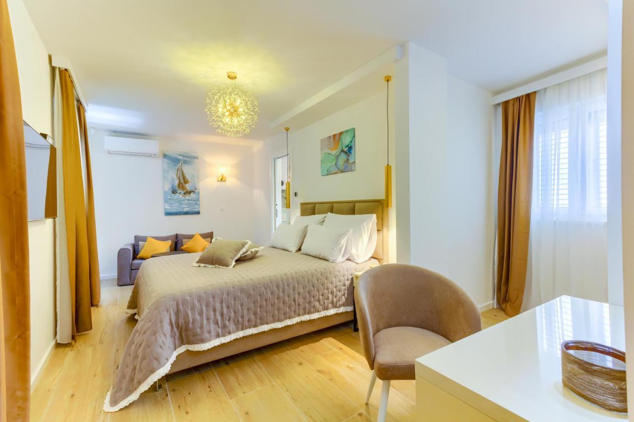 Irini Luxury Rooms Split Exteriör bild